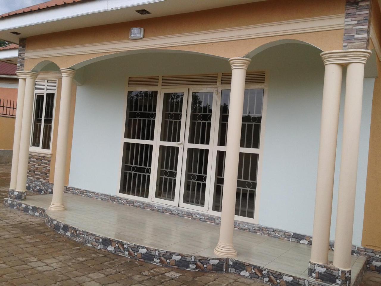 Freedom Guest House Wakiso Exterior photo